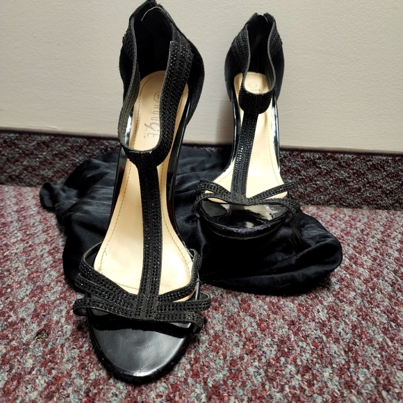 5 inch strappy heels with rhinestones - Picture 1 of 5